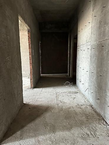 Mənzillər: 8-ci mikrorayon, 2 otaqlı, Yeni tikili, m. Azadlıq Prospekti, 90 kv. m — 5