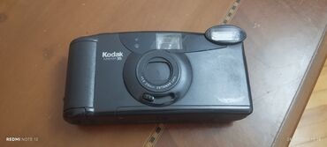 Avtomatik flaş funksiyası ilə kompakt Kodak Advantix 3000 APS film
