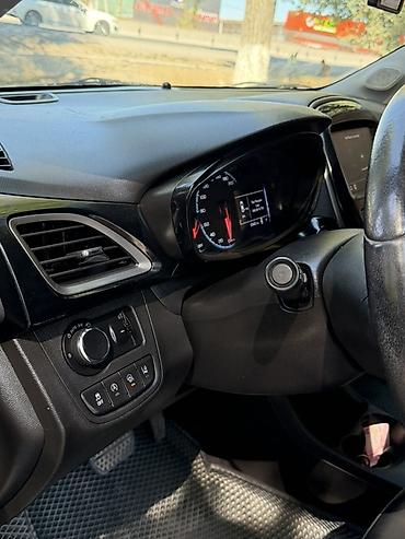 spark 2018: Chevrolet Spark: 2018 г., 1 л, Автомат, Бензин, Хэтчбэк — 7