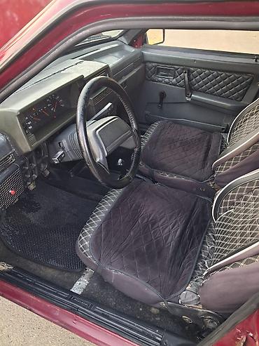 yan güzgülər s: Model: VAZ 2109 “Sputnik” (5 qapılı hetçbek) Rəng: Tünd qırmızı Kuzov — 5