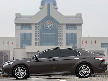 devo tiko: Toyota Camry: 2018 г., 2.5 л, Вариатор, Гибрид, Седан — 6