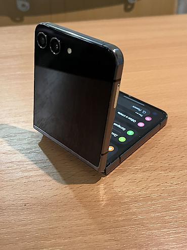 16 mini: Samsung Galaxy Z Flip 5, 256 GB, rəng - Qara — 10