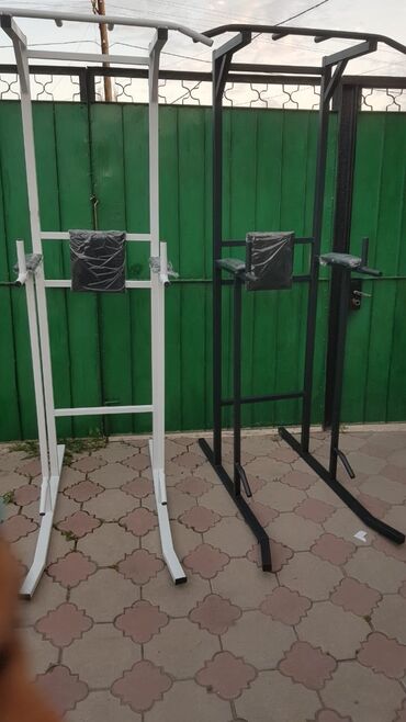 продаю спортивные костюмы: Турник, 3 в 1, Напольный