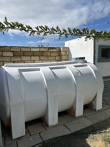 ixlas su: Bak, Plastik, 5000 l l, İşlənmiş, Ünvandan götürmə — 1