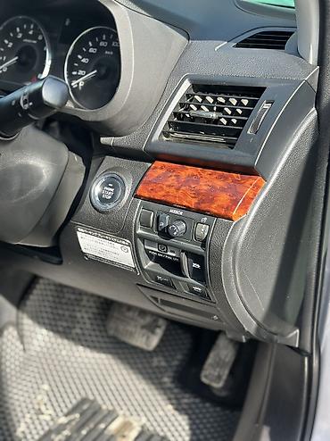 forester 2022: Subaru Legacy: 2010 г., 2.5 л, Автомат, Бензин, Седан — 10