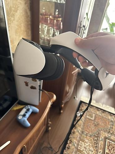 ps5 oyunu: Məhsul: PlayStation VR2 virtual reallıq başlığı və Sense nəzarətçiləri — 2