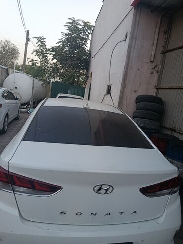 машина токтогулда: Hyundai Sonata: 2018 г., Автомат, Седан