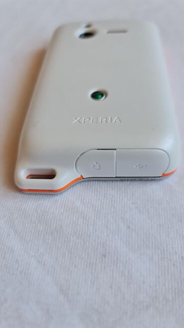 Sony Ericsson: Sony Ericsson Xperia Active, bоја - Narandžasta — 12