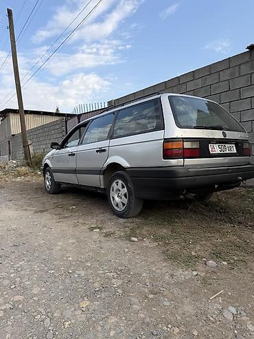 Volkswagen: Volkswagen Passat Variant: 1991 г., 1.8 л, Кол менен иштөөчү, Бензин, Универсал — 2