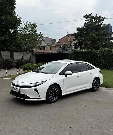 corolla 2022: Toyota Corolla: 2026 г., 1.8 л, Вариатор, Гибрид, Седан — 3