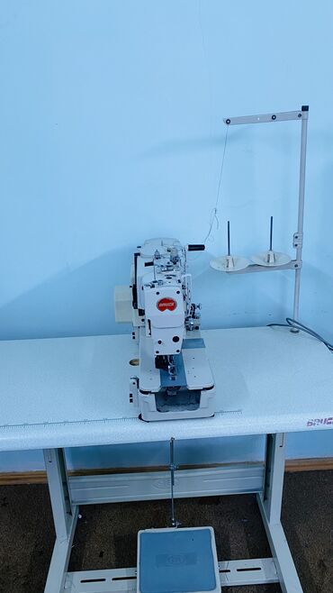Оборудование для швейных цехов: Продаю петельную машинку