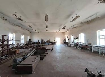 склад токмок: Завод, Жабдуусу менен, Иштеп жаткан, 1600 м² — 5