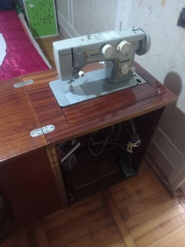вытяжка 1000 куб м: Tikiş maşını İşlənmiş,Elektromexaniki, Ünvandan götürmə