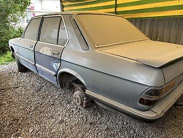 bud e9: BMW 5 series: 1985 г., Седан — 3