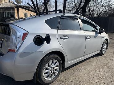 2 8: Toyota Prius: 2012 г., 1.8 л, Автомат, Гибрид, Лифтбек — 4