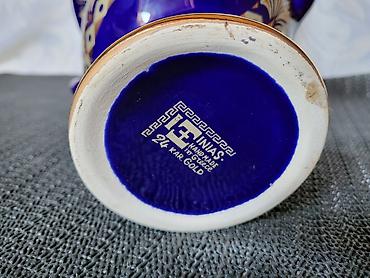 Ostali kućni dekor: Cup,vaza 1960g+ nov grcki,porcelanski,rucno oslikan 24 kar.zlatom — 14