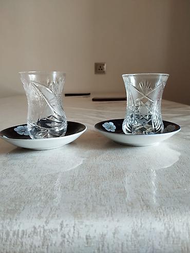 dini köynəklər: Stakan xurustal madona nelbeki — 2