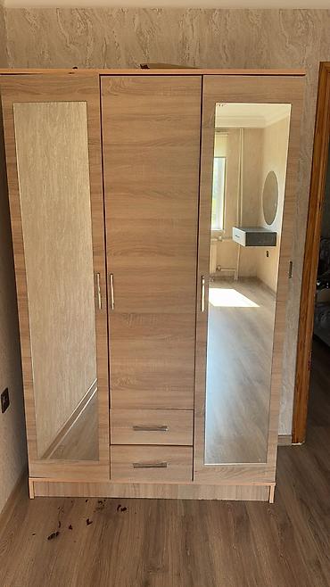 İşlənmiş, 2 qapılı, Güzgülü, Bej, Açılan, Düz dolab lalafo.az -da İşlənmiş, 2 qapılı, Güzgülü, Bej, Açılan, Düz dolab