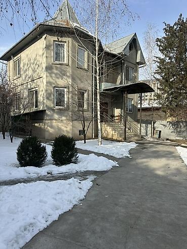 скупка домов: Продается 2 х этажный дом с подвалом, участок 6 соток. Имеются все — 1