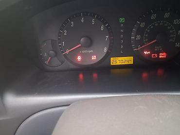 elantra 2016: Hyundai Elantra: 2 l | 2004 il Sedan — 9