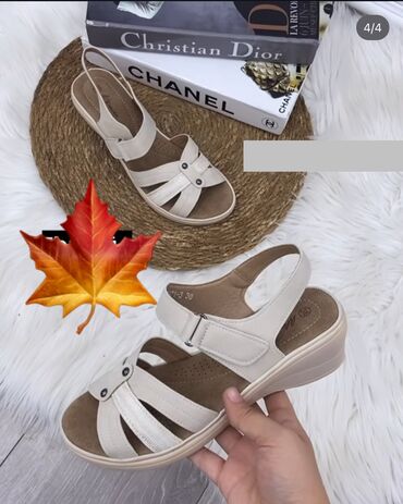 burberry patike zenske: Sandals