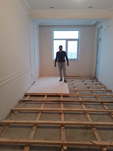 Döşəmə işləri: Laminat ustasi Her nov laminatlarin vurulmasi 90 derece,duz,sahmat — 1