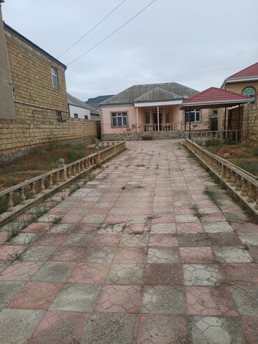 yevlaxda ev: 100 kv. m, 3 otaqlı, Qaz, İşıq, Su