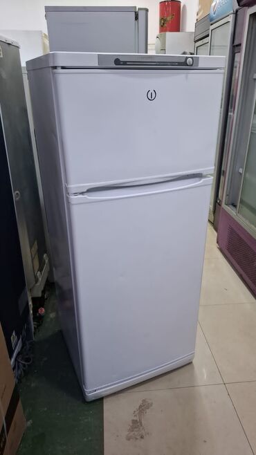 Сепараторы: 2 двери Indesit Холодильник Продажа, цвет - Белый
