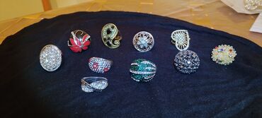 Üzüklər: Böyük həcmli qadın üzük kolleksiyası - Ümumi sayı: 12 ədəd - — 7