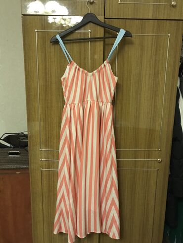 летние платье: Летнее платье в полоску очень легкое размер идёт на S-M. Платье