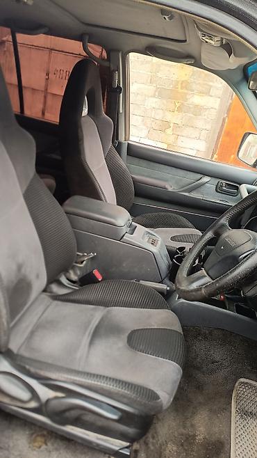 Унаа: Toyota Land Cruiser: 1993 г., Бензин, Жол тандабас — 3