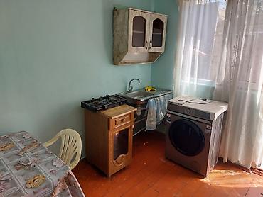 neftcilər ev: 24 kv. m, 1 otaqlı — 3