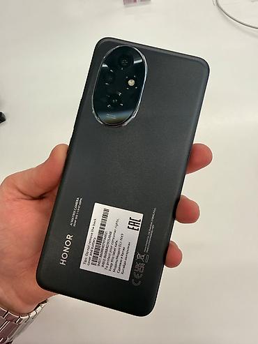 honur 400 pro: Honor 200 Pro, 256 GB, rəng - Qara, Barmaq izi, Face ID, Sensor — 3