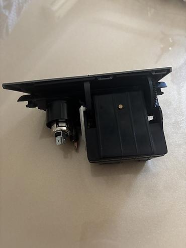 orta panel: OPEL ASTRA mərkəzi konsol külqabısı və çaxmaqdaş yuvası (12V siqaret — 4