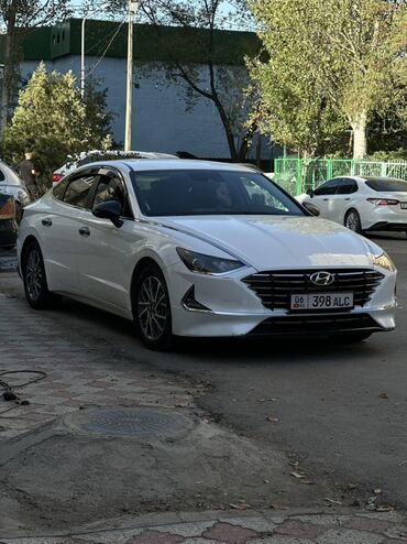 Hyundai: Hyundai Sonata: 2020 г., 2 л, Автомат, Газ, Седан