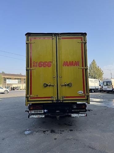авто вкуп бишкек: Жүк ташуучу унаа, Mercedes-Benz, Дубль, 7 т, Колдонулган — 5