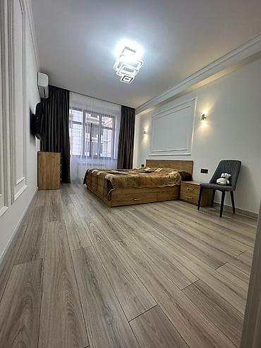 4 ком: 3 комнаты, 125 м², 14 этаж — 7