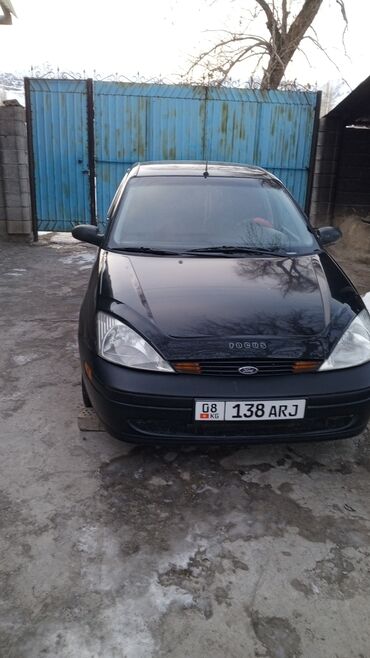 Ford: Ford Focus: 2000 г., 2 л, Автомат, Бензин, Седан