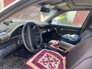 Audi: Audi S4: 1992 г., 2 л, Механика, Бензин, Седан
