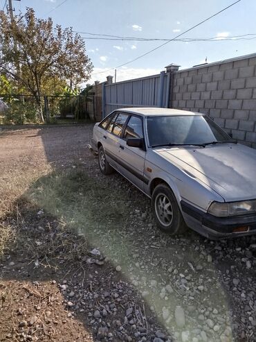 рекстон машина: Mazda 626: 1987 г., 2 л, Механика, Бензин, Хетчбек