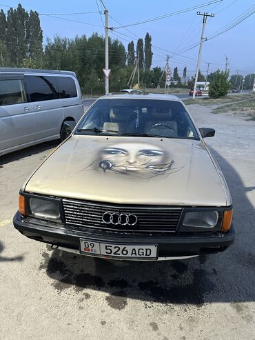 потолок бмв е34: Audi 100: 1985 г., 2.2 л, Механика, Бензин, Универсал