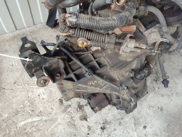 запчасть мотор: МКПП TOYOTA YARIS 1KR 1.0 2006 (б/у) ДВИГАТЕЛЬ / АКПП - в наличии