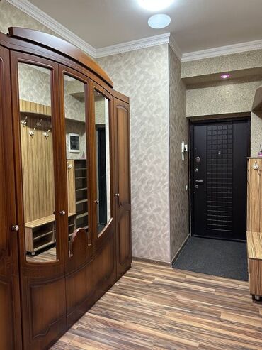батир сатылат бишкек: 2 комнаты, 60 м², Элитка, 8 этаж, Старый ремонт