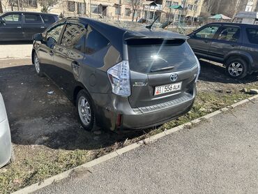 Toyota: Toyota Prius: 2012 г., 1.8 л, Вариатор, Гибрид, Универсал