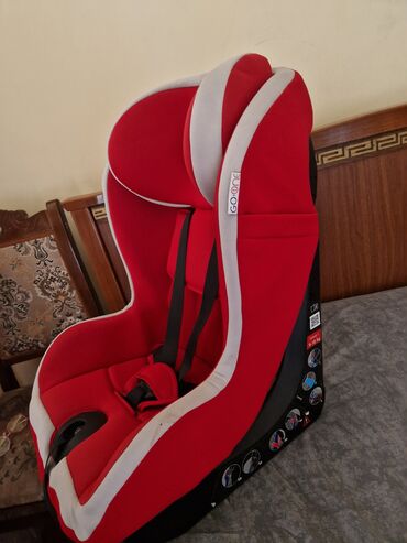 Chicco avtokreslo satıram temiz seliqelidir.6 aydan 6 yasa kimidi