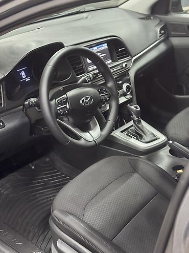 Hyundai: Hyundai Elantra: 2019 г., 2 л, Автомат, Бензин, Седан — 14