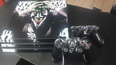 компьютеры intel pentium: Продается PlayStation 4 pro 1tb 2 джойстика оригинал состояние