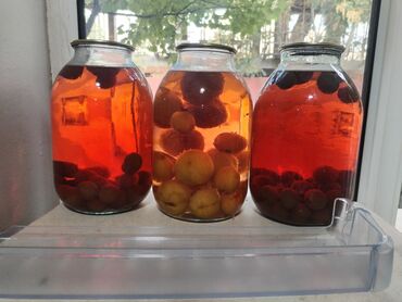 Другие продукты питания: Məhsul: Ev şəraitində hazırlanmış konservlər və kompotlar Tərkib və