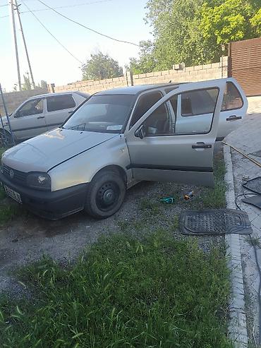 Продажа авто: Volkswagen Golf: 1992 г., Механика, Бензин, Хэтчбэк — 2