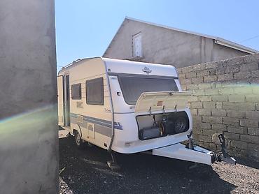 mini karavan: Karavan Hobby deluxe İstehsal ili - 2000 Sərnişin sayı - 4 İstehsalçı — 2